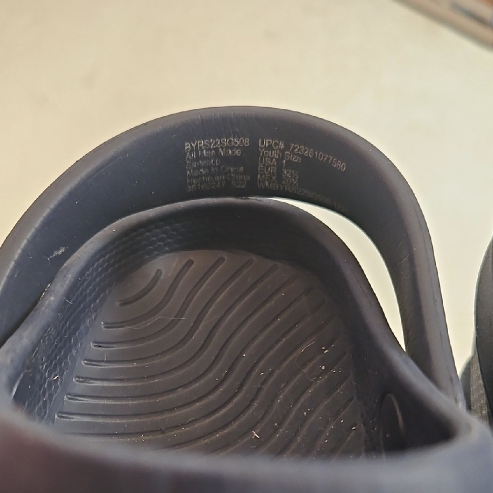 Kids Navy Clogs - Picture 6 of 7